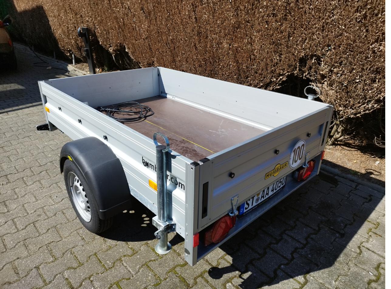 750 kg Humbaur Anhänger leer, Draufsicht